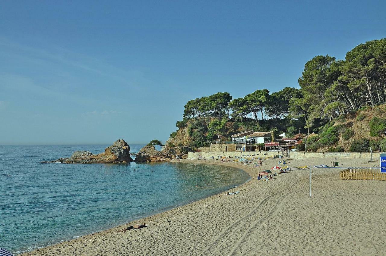 Villa Auba Lloret Lloret de Mar Exterior photo